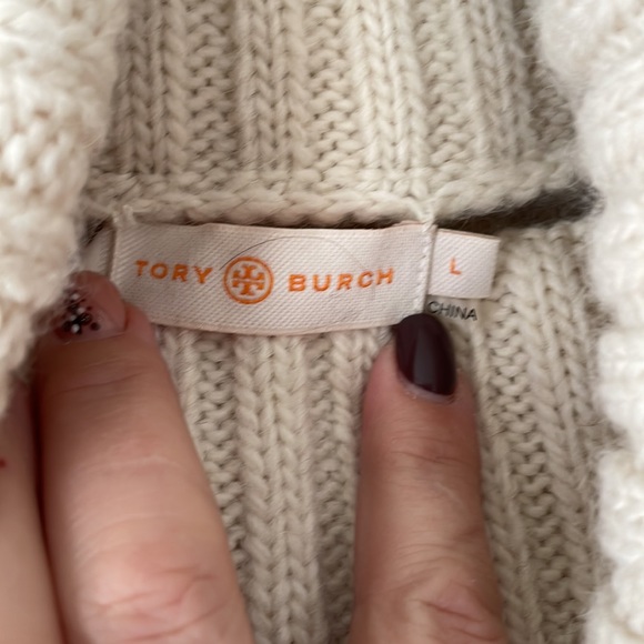 Tory Burch turtleneck sweater, Size L - Picture 5 of 6